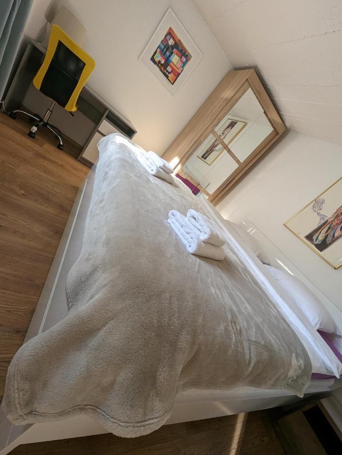 Twin-Magnolias Condo With Garden, Parking & Ev Station Zagreb Dış mekan fotoğraf